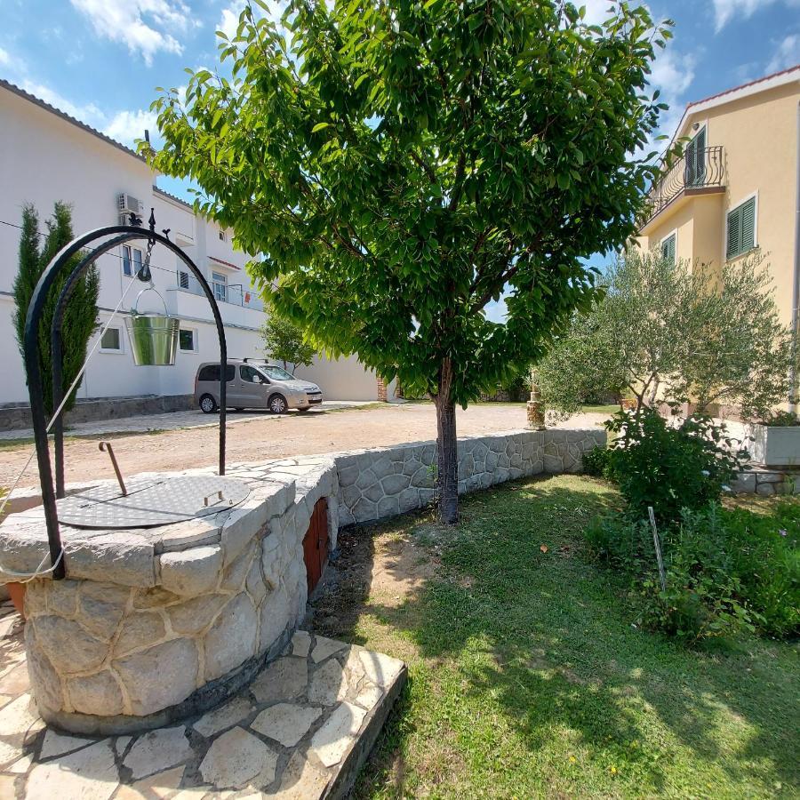 Apartments Batistic Supetarska Draga Kültér fotó