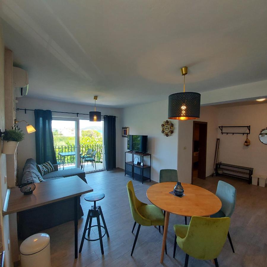 Apartments Batistic Supetarska Draga Kültér fotó