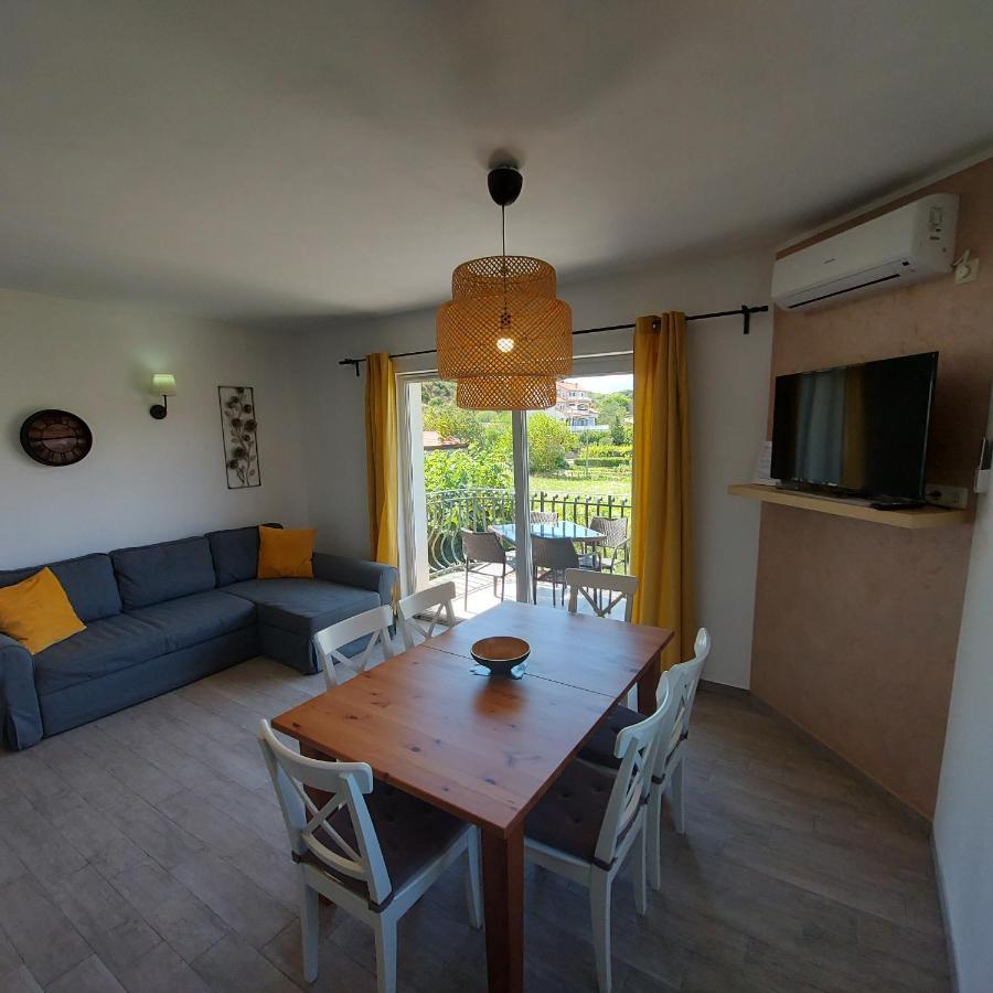 Apartments Batistic Supetarska Draga Kültér fotó